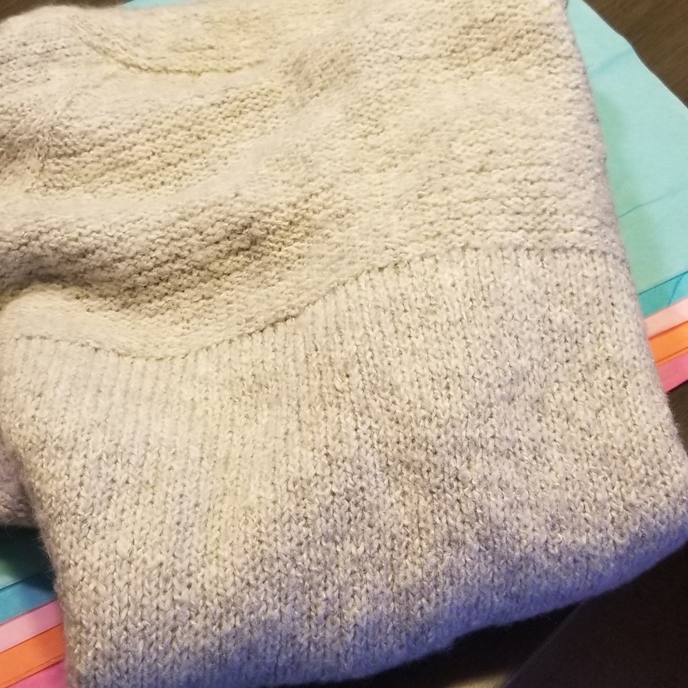 🐑 American Rag 2-Button Sweater - Picture 5 of 6